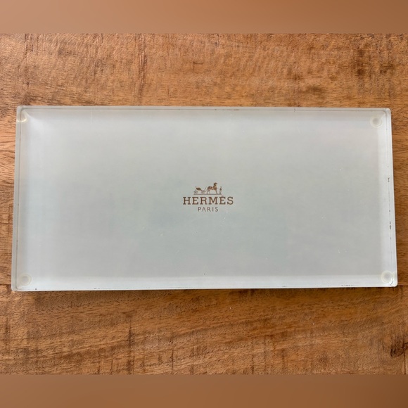 Hermès Frosted Glass Very Pale Green Tray with Silver Accents - Picture 12 of 13